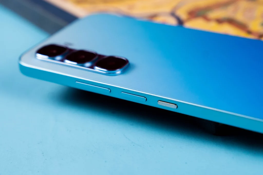Close-up of the volume rockers and the power button on the side of the Infinix HOT 60 Pro.