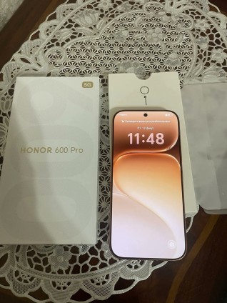HONOR 600 Pro: 200MP camera, 9,000mAh battery, and an iPhone-inspired look